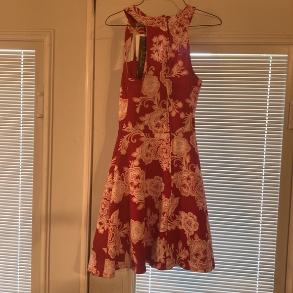 Red mini dress - Picture 2 of 5